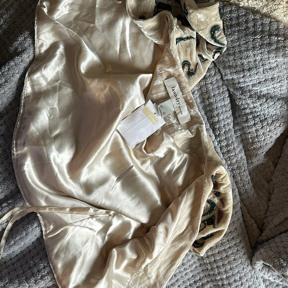 Laundry by Design Beaded Velvet Shaw Never worn SZ M Formal/costume/wedding - Picture 8 of 8